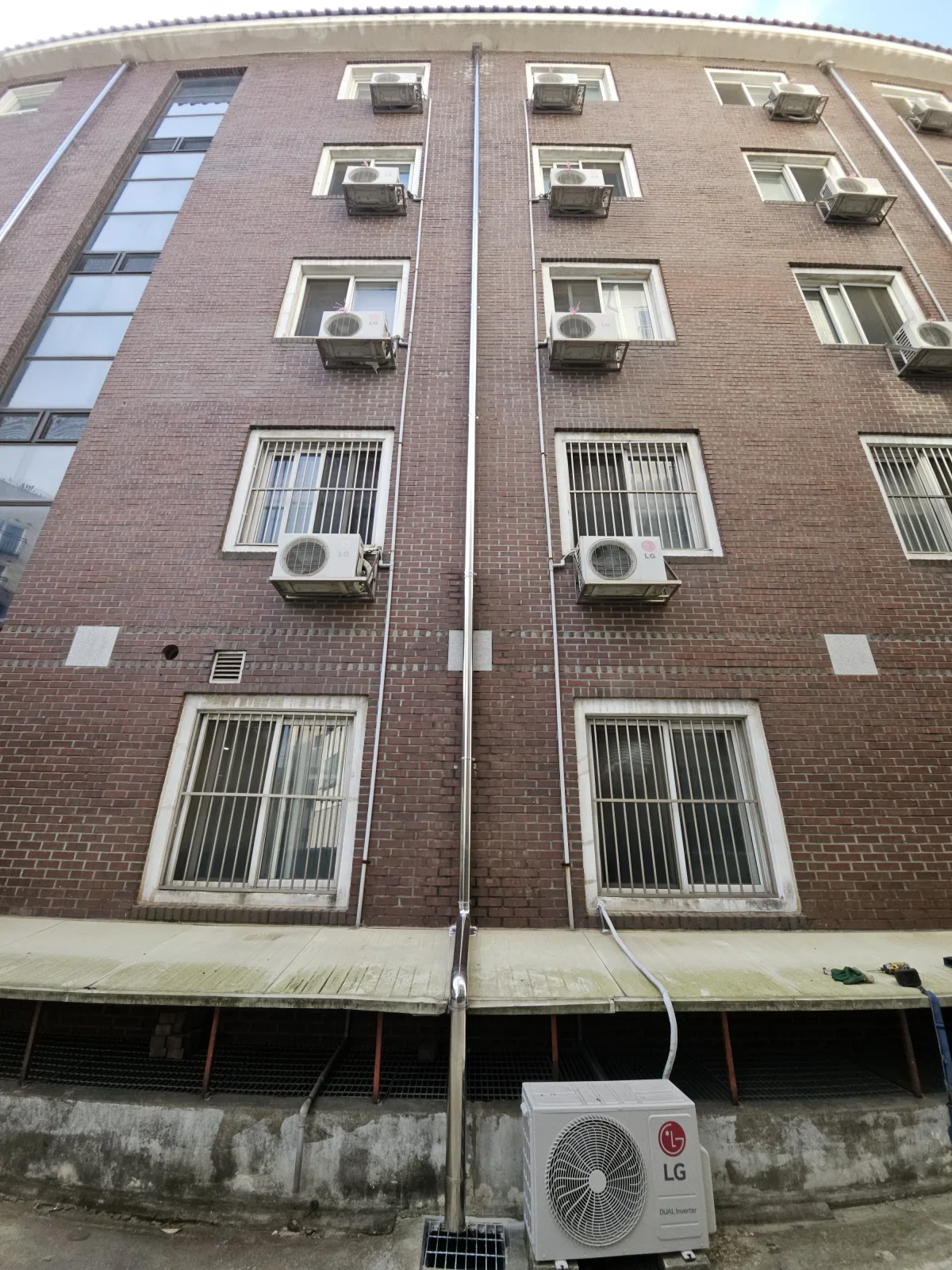 지붕물받이교체 시공 완료 사례